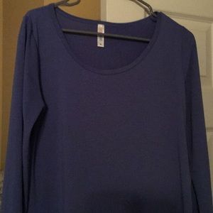 Lularoe Lynnae purple long sleeve top size M